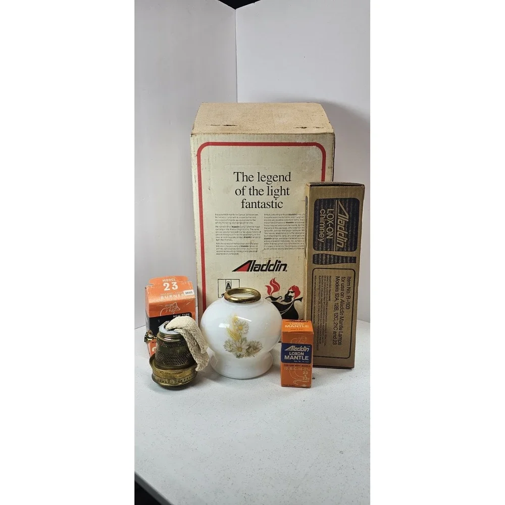 NOS Vintage Aladdin C-6104 Incandescent Oil Lamp New In Original Box